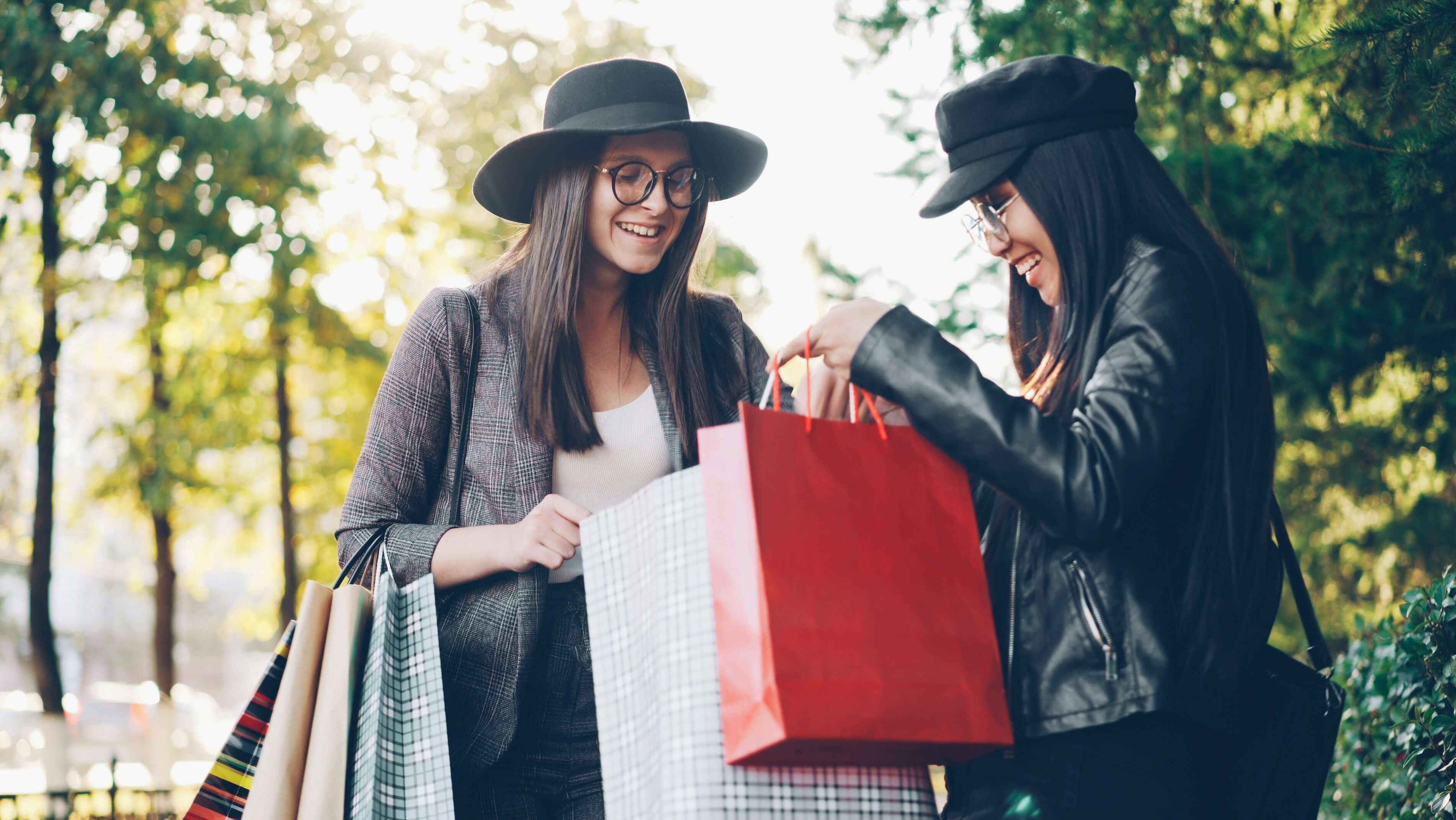Seasonal fashion savings calendar banner